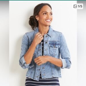 KUT from the Kloth Kara jean jacket - L.         M24